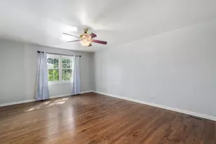 2080 Clearwater Way, Elgin, IL 60123 - Photo 13
