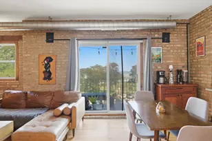 1221 W Greenleaf Ave, Chicago, IL 60626 - Photo 5