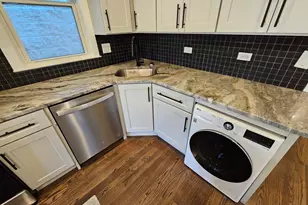 2541 N Southport Ave, Chicago, IL 60614 - Photo 9