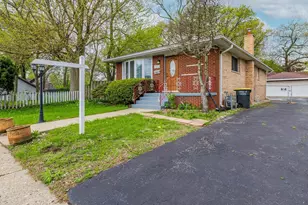 18136 Oakwood Ave, Lansing, IL 60438 - Photo 1