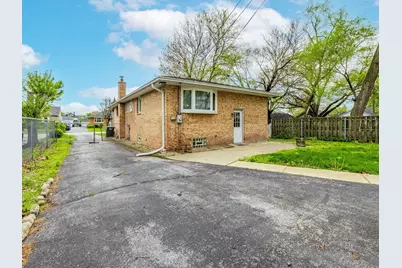 18136 Oakwood Avenue, Lansing, IL 60438 - Photo 29