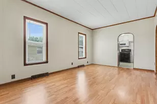 1215 Wilcox St, Joliet, IL 60435 - Photo 5