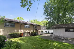 2345 184th St, Lansing, IL 60438 - Photo 33