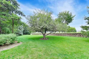2178 Seaver Ln, Hoffman Estates, IL 60169 - Photo 9