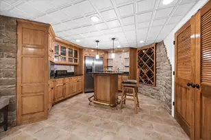 70 S Parkway Dr, Naperville, IL 60540 - Photo 37