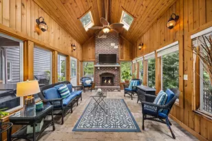 70 S Parkway Dr, Naperville, IL 60540 - Photo 17