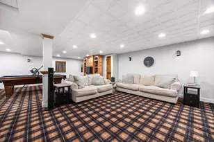 70 S Parkway Dr, Naperville, IL 60540 - Photo 41