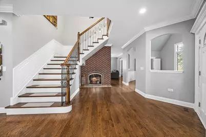 70 S Parkway Drive, Naperville, IL 60540 - Photo 5