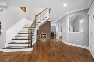 70 S Parkway Dr, Naperville, IL 60540 - Photo 5
