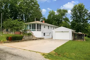 2219 N 2829th Rd, Marseilles, IL 61341 - Photo 1