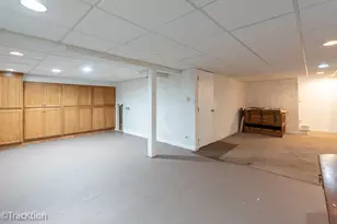 345 S Birchwood Dr, Naperville, IL 60540 - Photo 17