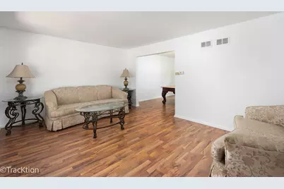 345 S Birchwood Drive, Naperville, IL 60540 - Photo 3