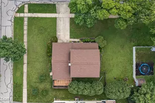 345 S Birchwood Dr, Naperville, IL 60540 - Photo 23