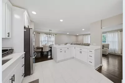 10324 S Kolmar Avenue, Oak Lawn, IL 60453 - Photo 9