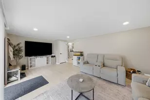 10324 S Kolmar Ave, Oak Lawn, IL 60453 - Photo 17