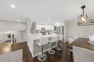 10324 S Kolmar Ave, Oak Lawn, IL 60453 - Photo 7