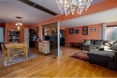 9334 S Cregier Avenue, Chicago, IL 60617 - Photo 5
