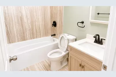 13802 Seeley Avenue, Blue Island, IL 60406 - Photo 9