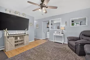 780 N 1st St, Carbon Hill, IL 60416 - Photo 3