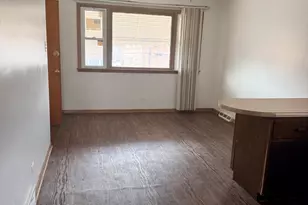 404 Prairie Ave, Calumet City, IL 60409 - Photo 9