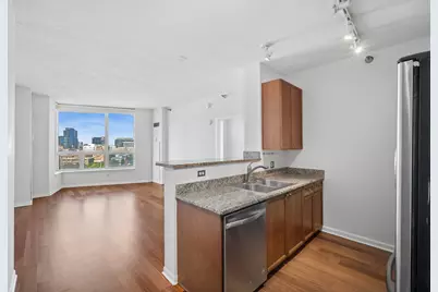 600 N Kingsbury Street #1001, Chicago, IL 60610 - Photo 3
