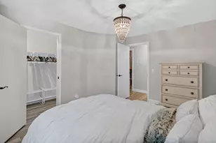 1531 Raymond Dr, Naperville, IL 60563 - Photo 13