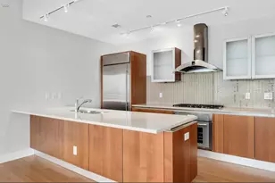 340 E Randolph St, Chicago, IL 60601 - Photo 9