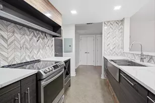 5050 S East End Ave, Chicago, IL 60615 - Photo 13