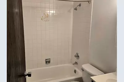 8655 1/2 W Foster Avenue #3B, Chicago, IL 60656 - Photo 7