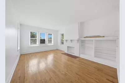 7741 S Yates Boulevard, Chicago, IL 60649 - Photo 5