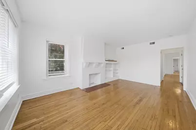 7741 S Yates Boulevard, Chicago, IL 60649 - Photo 3