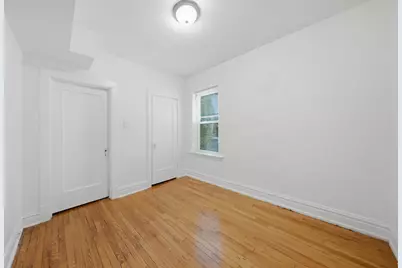 7741 S Yates Boulevard, Chicago, IL 60649 - Photo 13