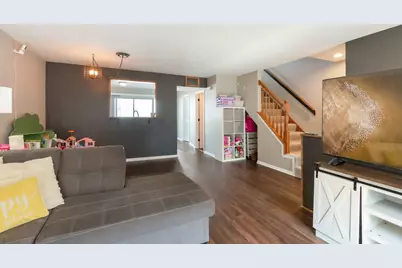 18619 W Sterling Court, Grayslake, IL 60030 - Photo 7