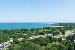 5701 N Sheridan Rd, Chicago, IL 60660 - Photo 3