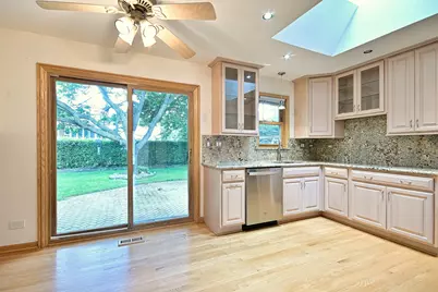 2360 N Drury Lane, Arlington Heights, IL 60004 - Photo 9