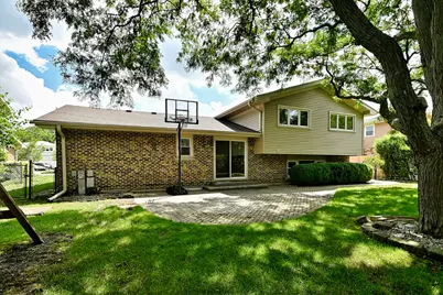 2360 N Drury Lane, Arlington Heights, IL 60004 - Photo 39