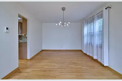 2360 N Drury Lane, Arlington Heights, IL 60004 - Photo 5