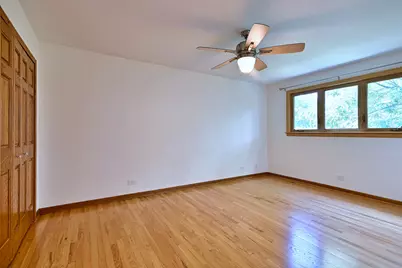 2360 N Drury Lane, Arlington Heights, IL 60004 - Photo 17