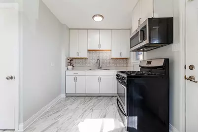 5636 S Kolmar Avenue, Chicago, IL 60629 - Photo 5