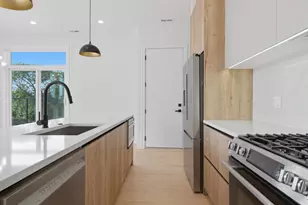 1244 N Kedzie Ave, Chicago, IL 60651 - Photo 11