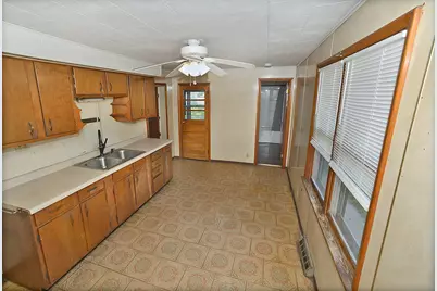 903 Illinois Avenue, Ottawa, IL 61350 - Photo 5