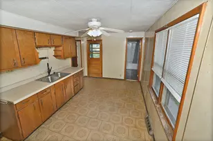 903 Illinois Ave, Ottawa, IL 61350 - Photo 5