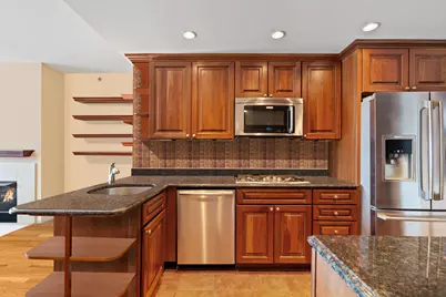 400 W Ontario Street #1404, Chicago, IL 60654 - Photo 5