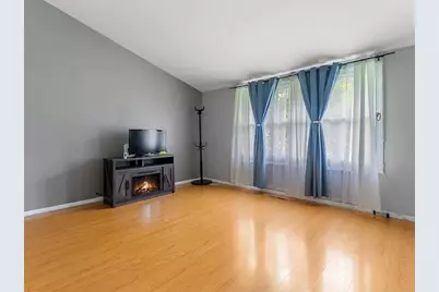 625 Jefferson Avenue, Carpentersville, IL 60110 - Photo 3