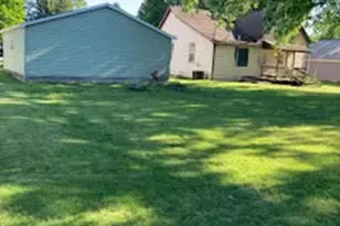 307 E Chestnut St, Allerton, IL 61810 - Photo 3