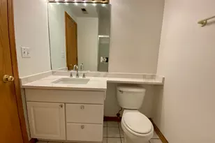 4233 N Kenmore Ave, Chicago, IL 60613 - Photo 11