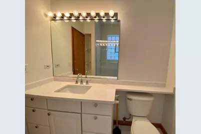 4233 N Kenmore Avenue #2N, Chicago, IL 60613 - Photo 7