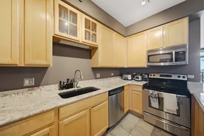 435 W Erie Street #1506, Chicago, IL 60654 - Photo 5