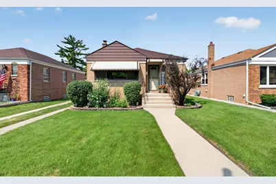 9628 S Utica Avenue, Evergreen Park, IL 60805 - Photo 1