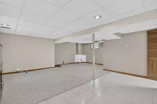 9628 S Utica Ave, Evergreen Park, IL 60805 - Photo 19